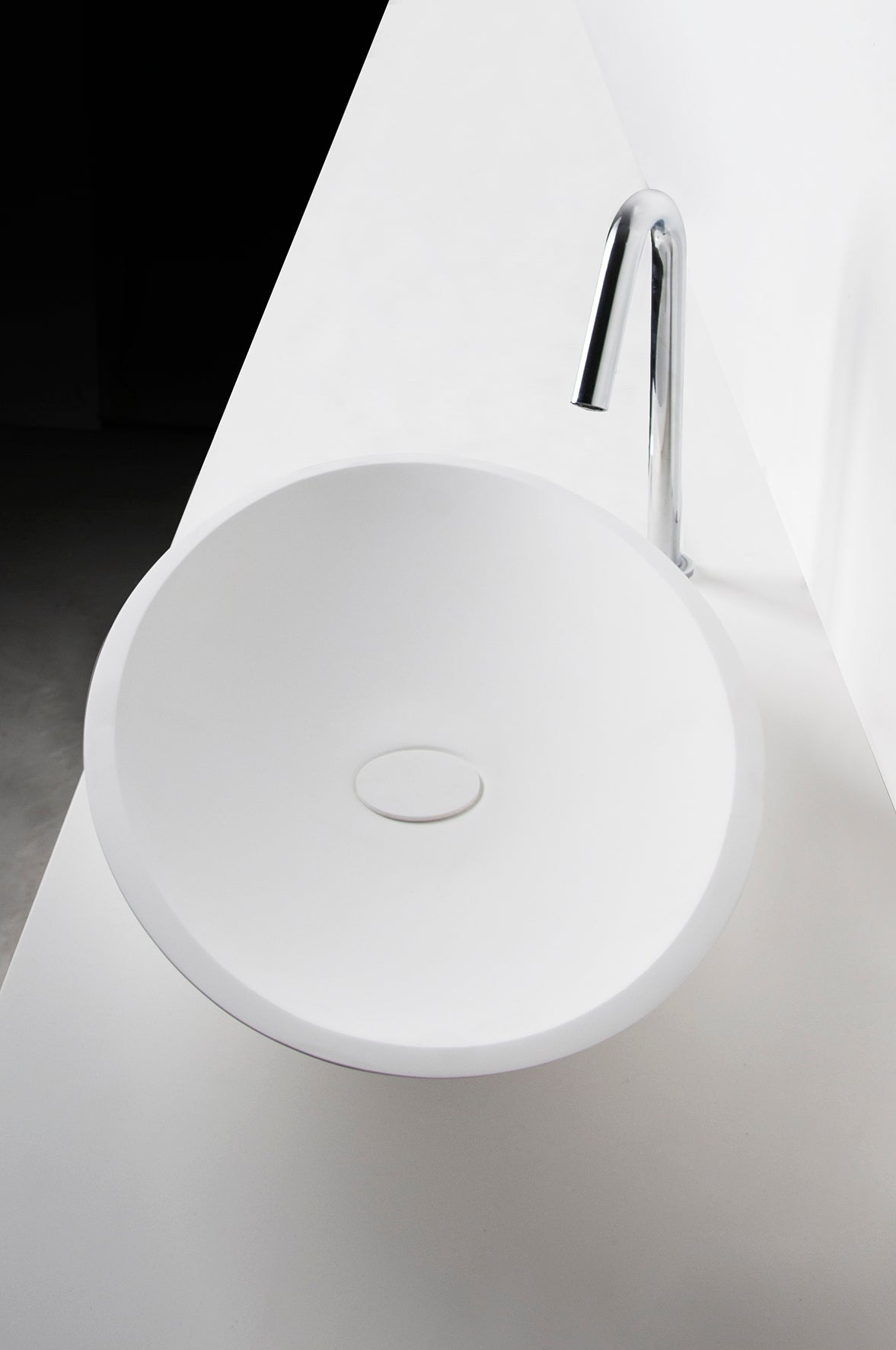 Bologna 60-OVERCOUNTER WASHBASINS-訂造一體無縫洗手盆,Tailor made Washbasins,waterbasin hk, 浴室物料,浴室裝修,訂造洗手盆,浴室翻新,Bathroomware ,Bespoke bathroom,浴室配件,訂造浴室潔具,訂造浴室傢俬,香港 浴室設計 公司,best custom bathroom furniture HK, Infinite Bath