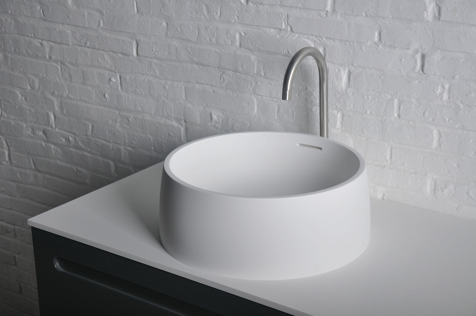 GELA 42-OVERCOUNTER WASHBASINS-訂造一體無縫洗手盆,Tailor made Washbasins,waterbasin hk, 浴室物料,浴室裝修,訂造洗手盆,浴室翻新,Bathroomware ,Bespoke bathroom,浴室配件,訂造浴室潔具,訂造浴室傢俬,香港 浴室設計 公司,best custom bathroom furniture HK, Infinite Bath
