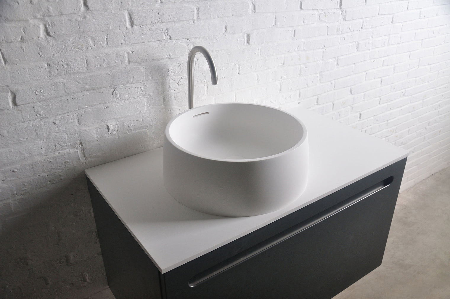 GELA 42-OVERCOUNTER WASHBASINS-訂造一體無縫洗手盆,Tailor made Washbasins,waterbasin hk, 浴室物料,浴室裝修,訂造洗手盆,浴室翻新,Bathroomware ,Bespoke bathroom,浴室配件,訂造浴室潔具,訂造浴室傢俬,香港 浴室設計 公司,best custom bathroom furniture HK, Infinite Bath
