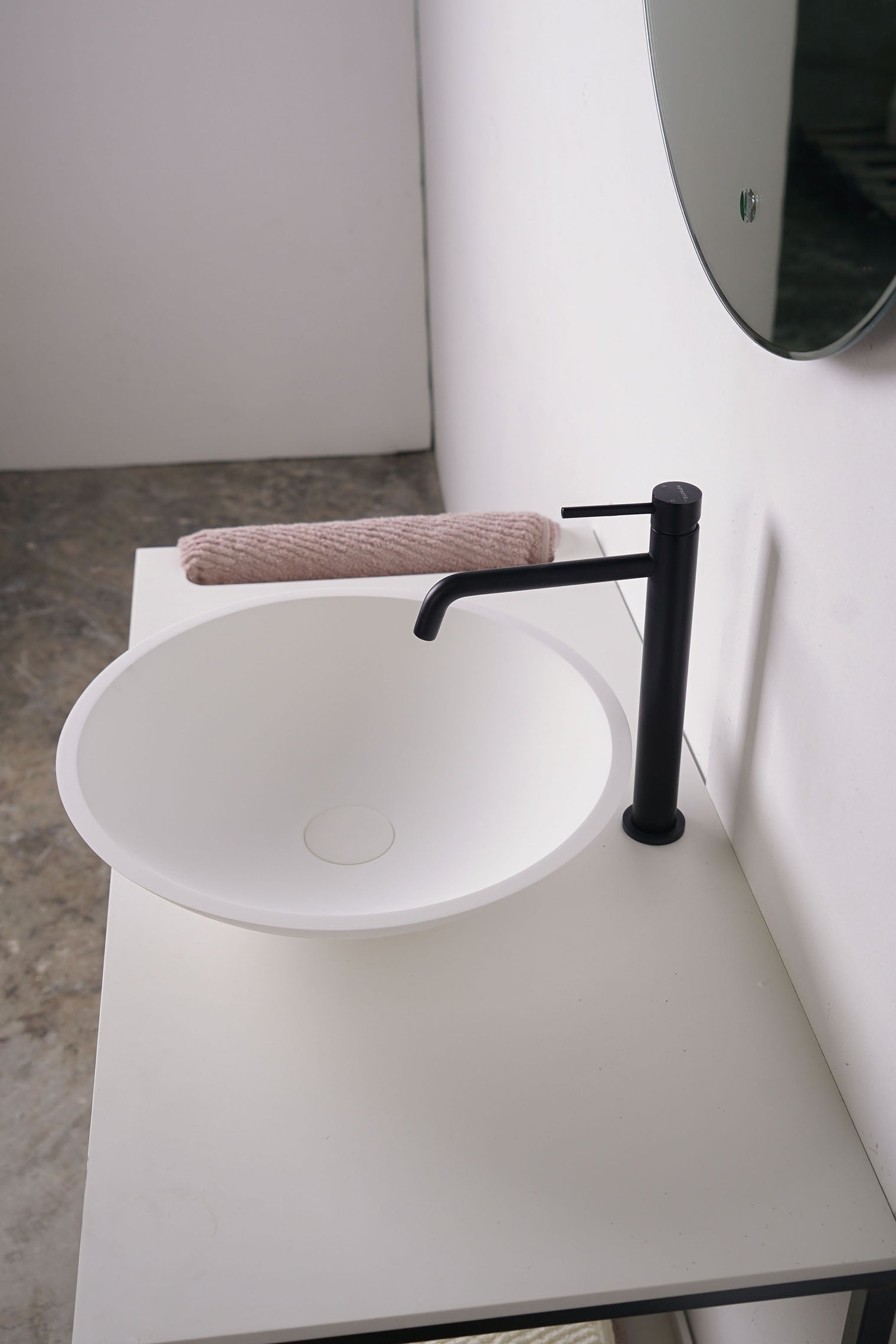 Bologna 42-OVERCOUNTER WASHBASINS-訂造一體無縫洗手盆,Tailor made Washbasins,waterbasin hk, 浴室物料,浴室裝修,訂造洗手盆,浴室翻新,Bathroomware ,Bespoke bathroom,浴室配件,訂造浴室潔具,訂造浴室傢俬,香港 浴室設計 公司,best custom bathroom furniture HK, Infinite Bath