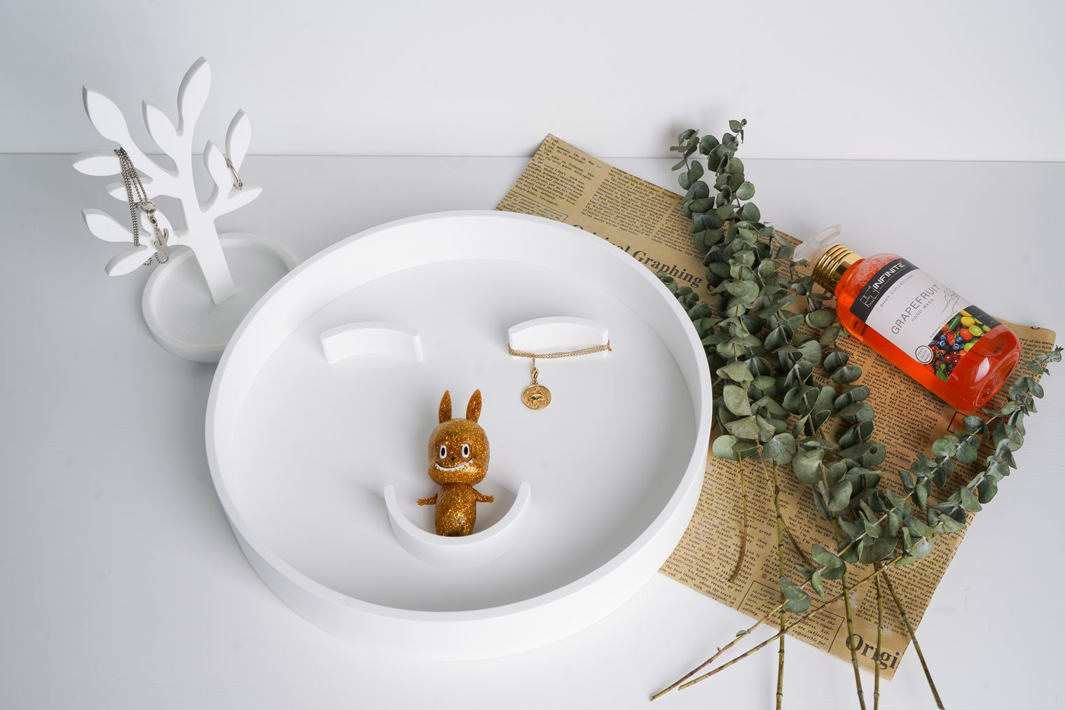 EMOJI 562 Cosmetics Tray-8050 Solid Surfaces Home-INFINITE-訂造洗手盆,浴室翻新, small size bathtubs, custom-made bathtub HK,freestanding bathtub Hong Kong, 獨立式 浴缸 香港, premium bathtub brands HK, Where to buy bathtubs in Hong Kong, best custom bathroom furniture HK, Infinite Bath, Infinite浴缸, Cloakroom,Vanities, Mirrors,Bathroom Furniture, 浴室裝修,浴室 櫃 訂造