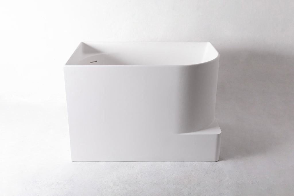 Rovigo 120R Freestanding Solid Surfaces Quarter Bathtub Rovigo系列1米2矩型人造石獨立式蝸居浴缸採用特別溢水設計