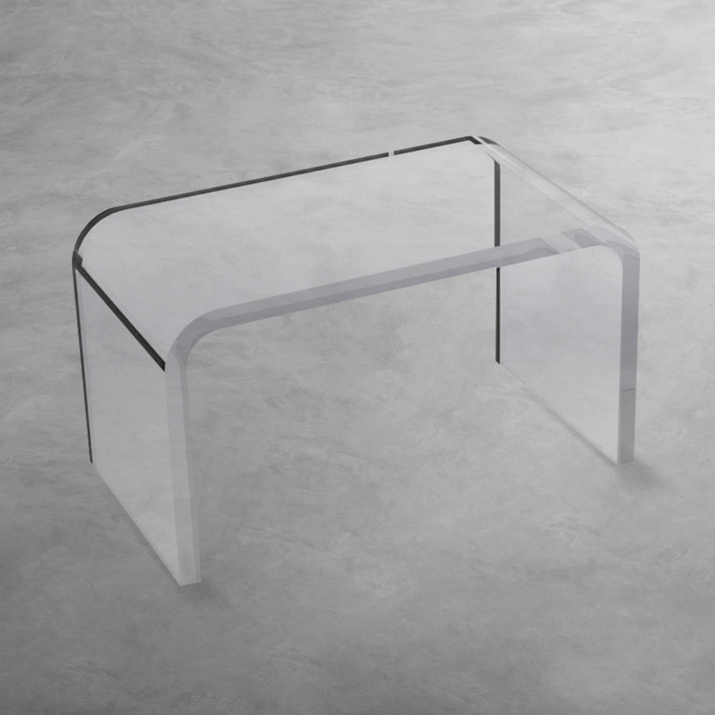 INFINITE | Fano Stool (Short) | Acrylic