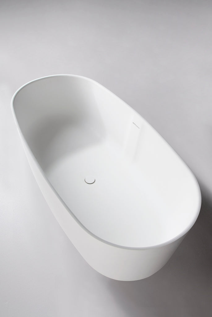 INFINITE | Niagara (Oval) 148 Bathtub | INFINITE Solid Surfaces