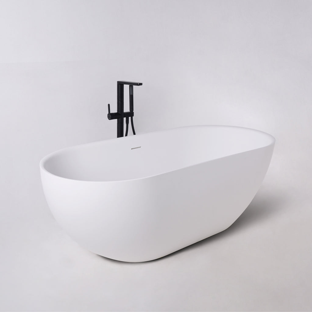 INFINITE | Belle 150 Bathtub | INFINITE Solid Surfaces