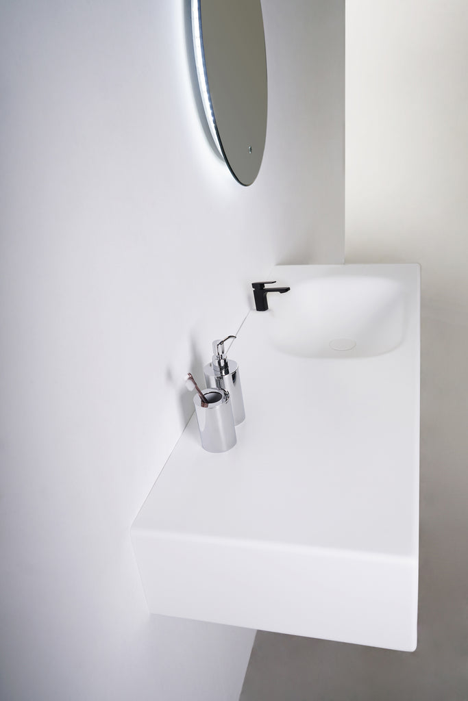 INFINITE | Spio WM 100R with Shelf | INFINITE Solid Surfaces