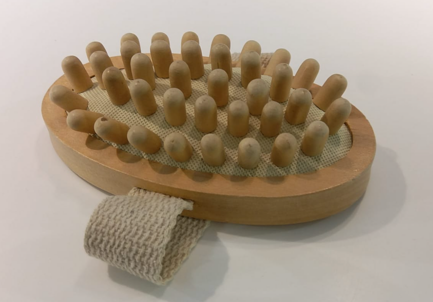 INFINITE | 頭部按摩梳 | Wooden