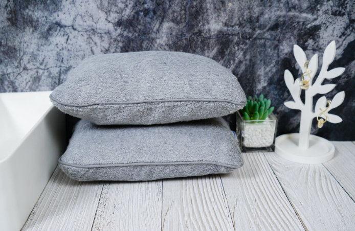 INFINITE | 601 Charcoal Bath Pillow 28x18cm | Charcoal