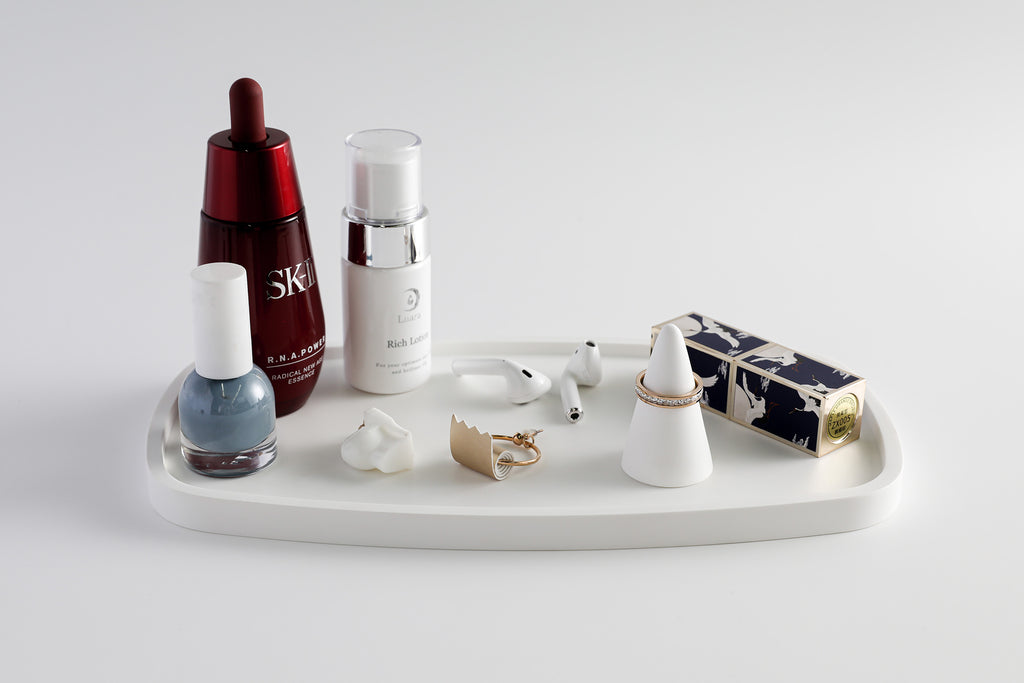 INFINITE | PLUTO 201 Cosmetics Tray | INFINITE Solid Surfaces