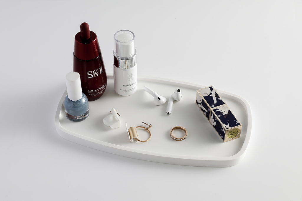 INFINITE | PLUTO 201 Cosmetics Tray | INFINITE Solid Surfaces