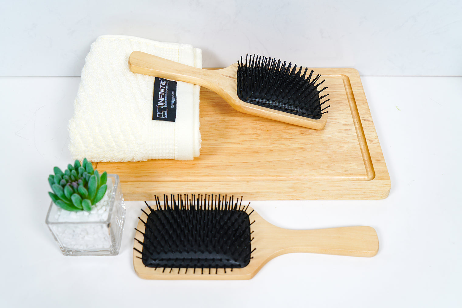 INFINITE | 583 Wooden Hairbrush | Wooden