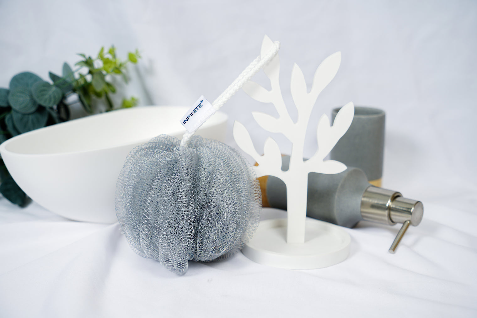 INFINITE | 588 Loofah-Charcoal Bath Sponge | Loofah-Charcoal