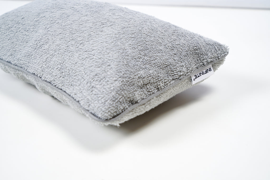 INFINITE | 601 Charcoal Bath Pillow 28x18cm | Charcoal