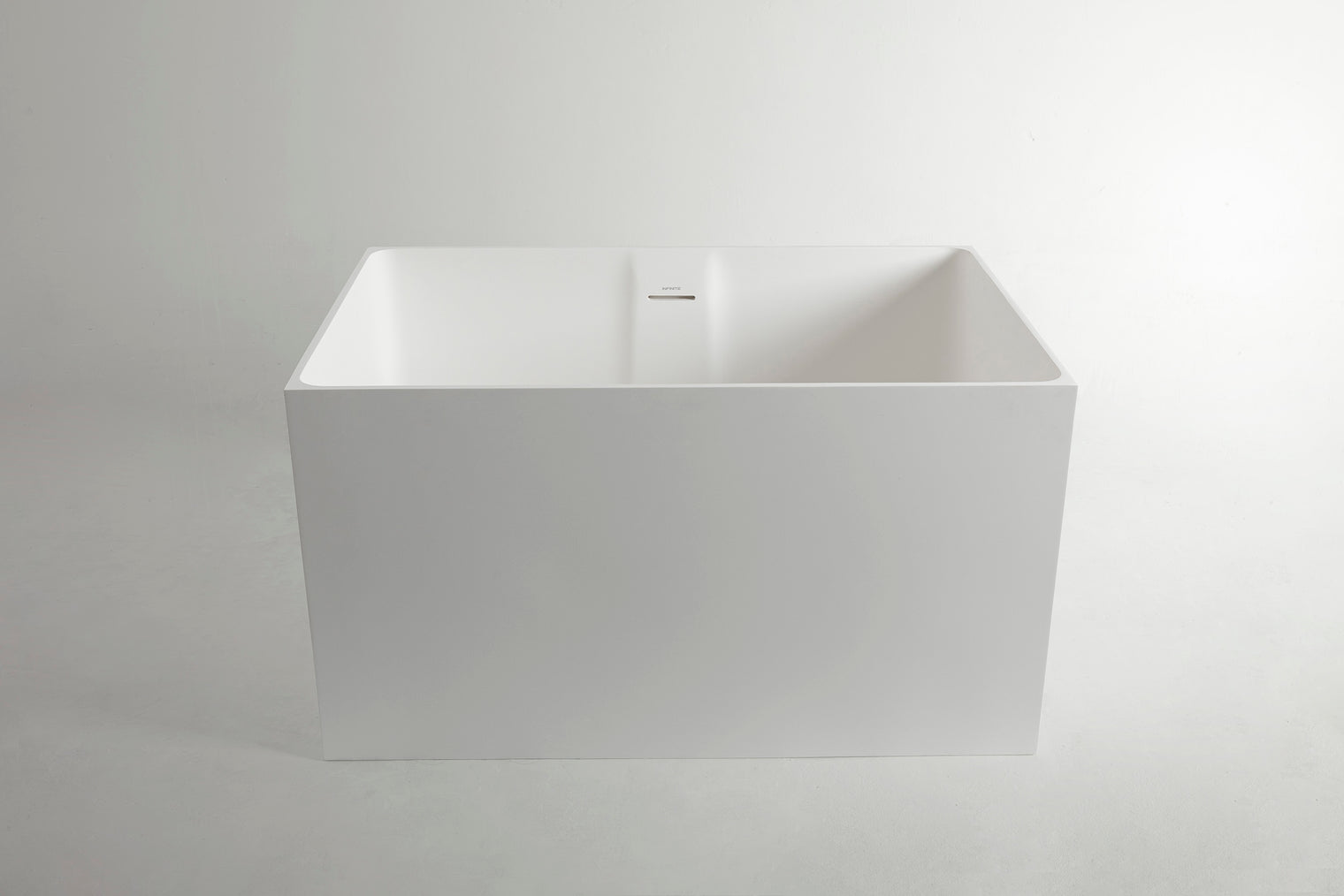 Cirque 100 Freestanding Designer Solid Surfaces Rounded Rectangle Bathtub Cirque系列1米圓角長方型人造石設計師獨立式蝸居浴缸採用特別溢水設計