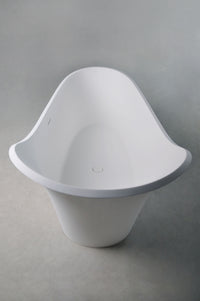 Luca 169 Freestanding Designer Solid Surfaces Bathtub Luca系列1米6人造石設計師獨立式大浴缸採用特別溢水設計 獨特的高低設計可更舒適躺下享受沐沿體驗