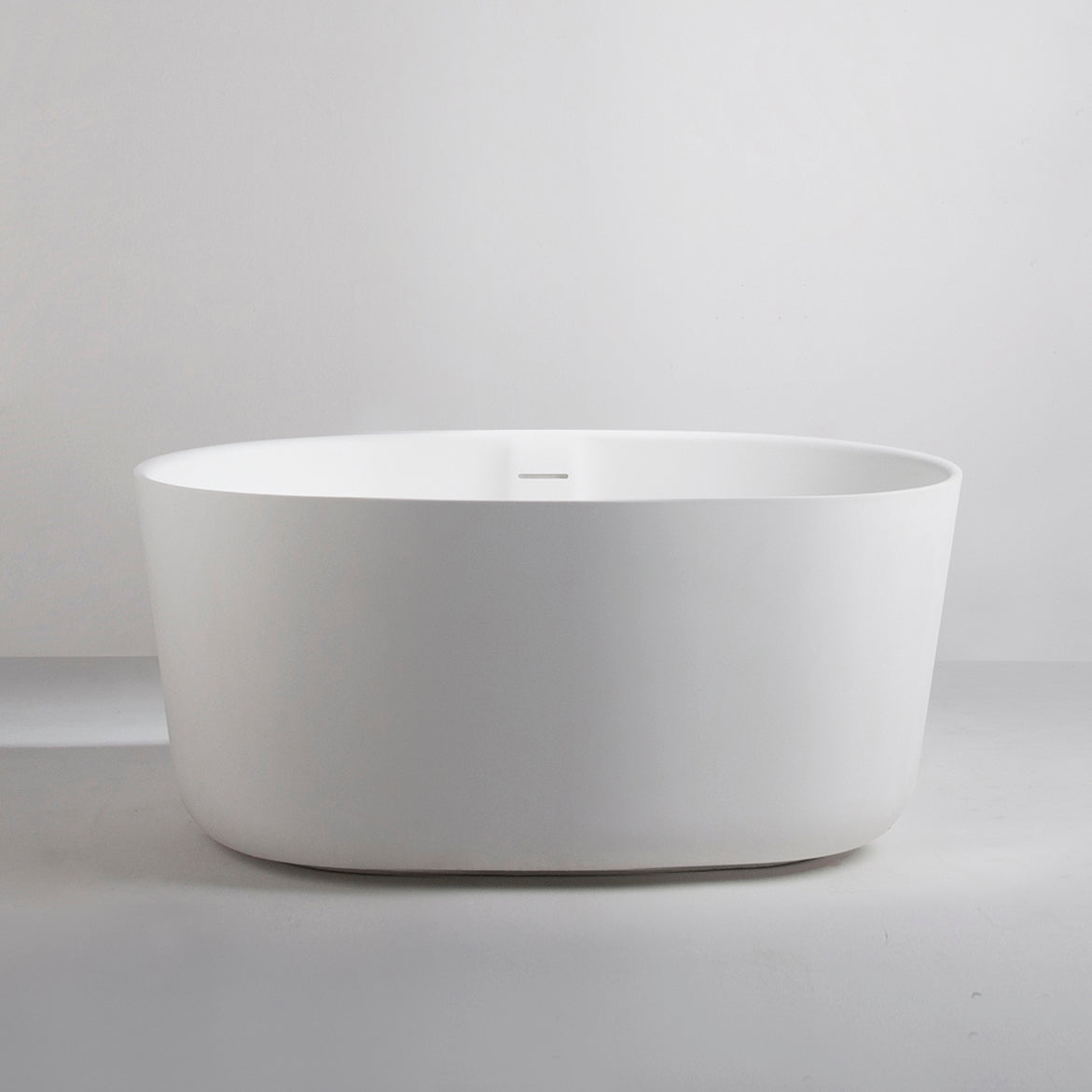 Niagara (Oval) 118 Freestanding Designer Solid Sufaces Oval Bathtub Niagara系列1米1鵝蛋型人造石設計師獨立式蝸居浴缸採用設計溢水設計