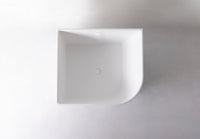 Siena 90R Freestanding Designer Quarter Solid Surfaces Corner Bathtub Siena系列90厘米矩型人造石設計師獨立角落式蝸居浴缸採用特別溢水設計